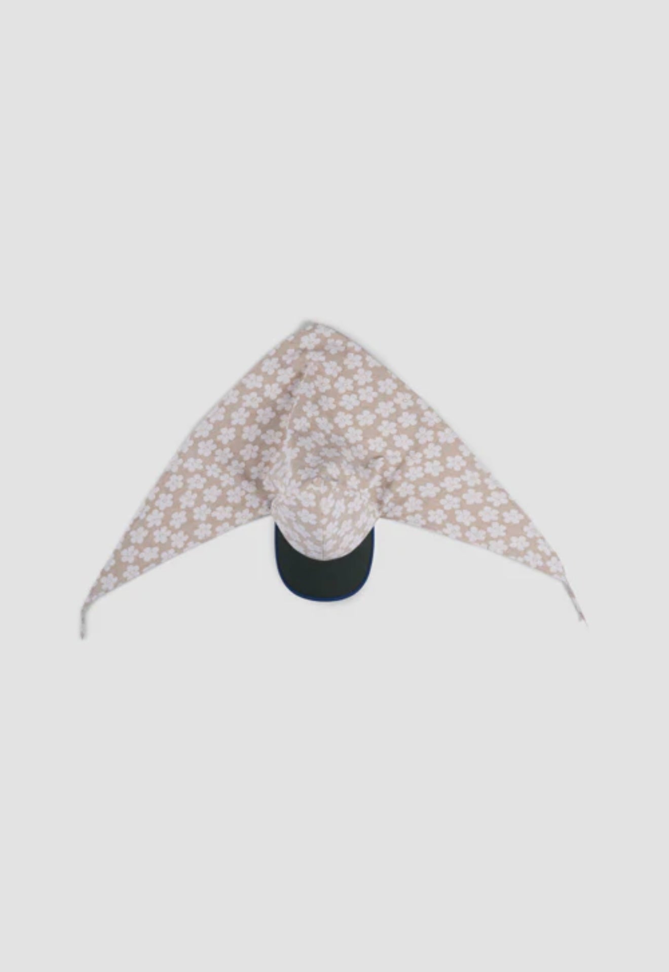 CAP FLOWER PATTERN